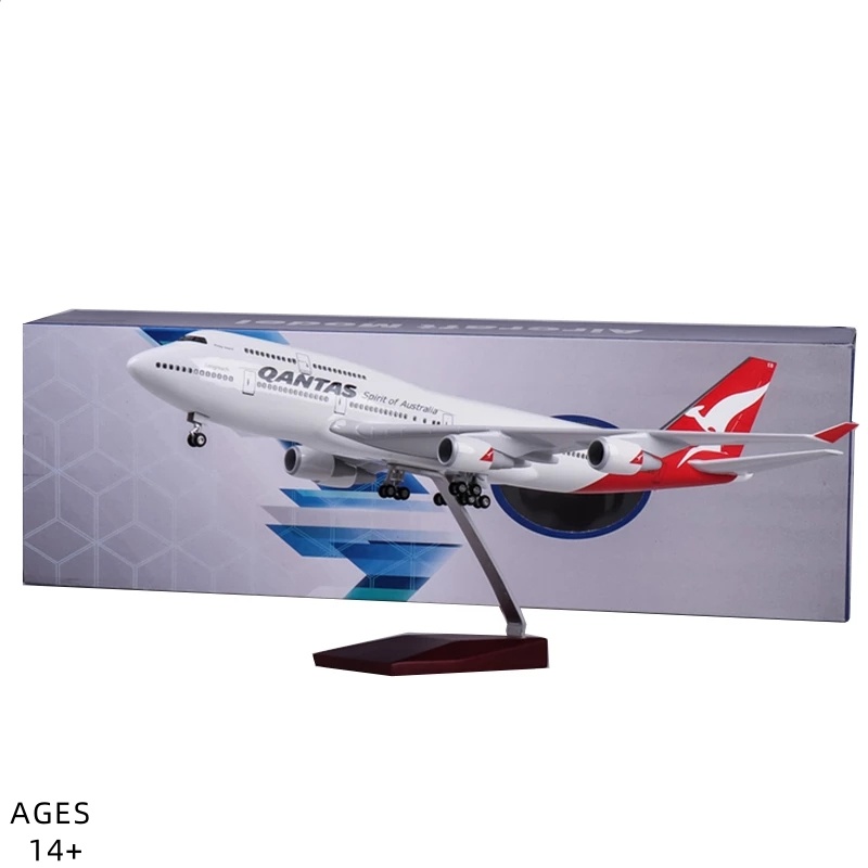 Decor Lighting Australia - Modelo de avión B747 a escala
